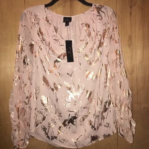 NWT worthington pink and gold foil top